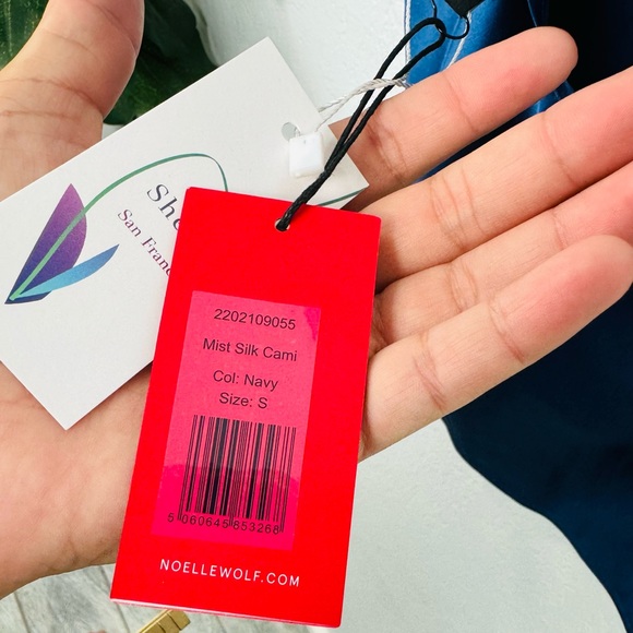 NWT Noelle Wolf Mist Silk Navy Blue Camisole - Picture 10 of 10